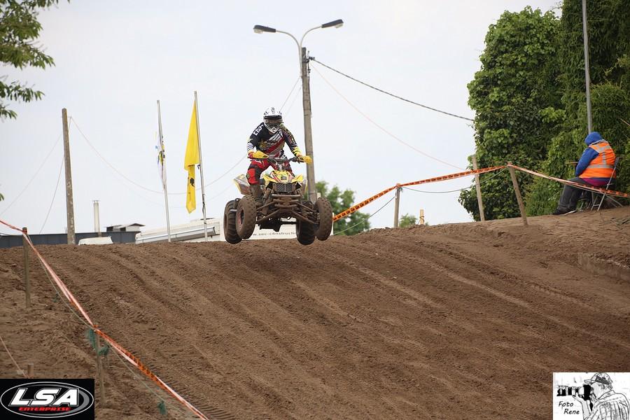 quad (8)-lommel